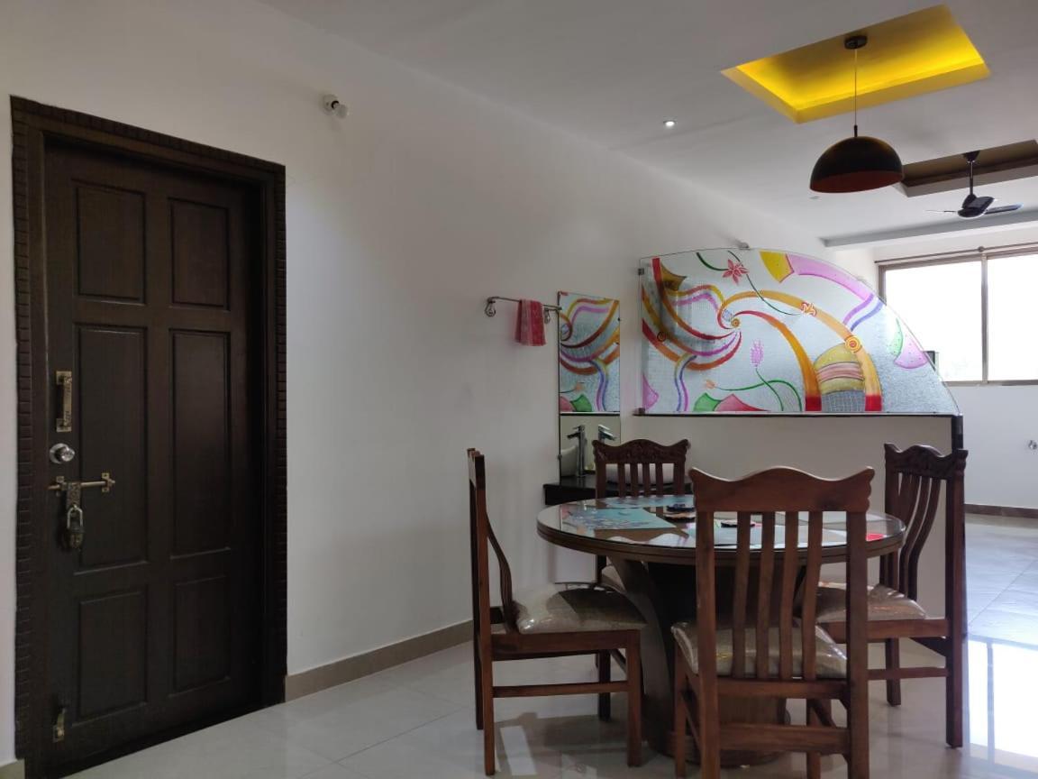Hotel Mudra Midtown Suites & Rooms Kalasa Eksteriør billede