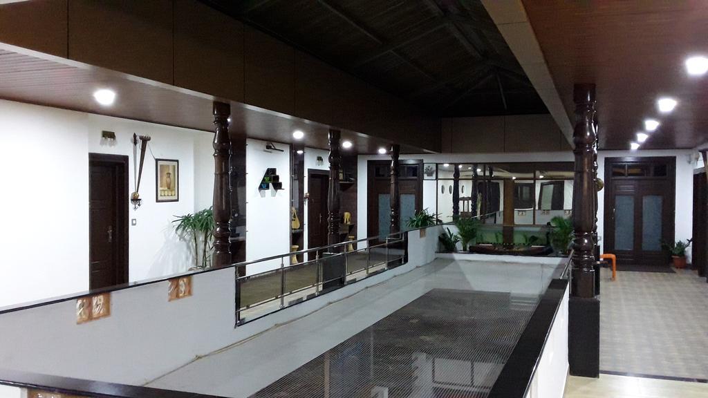 Hotel Mudra Midtown Suites & Rooms Kalasa Eksteriør billede