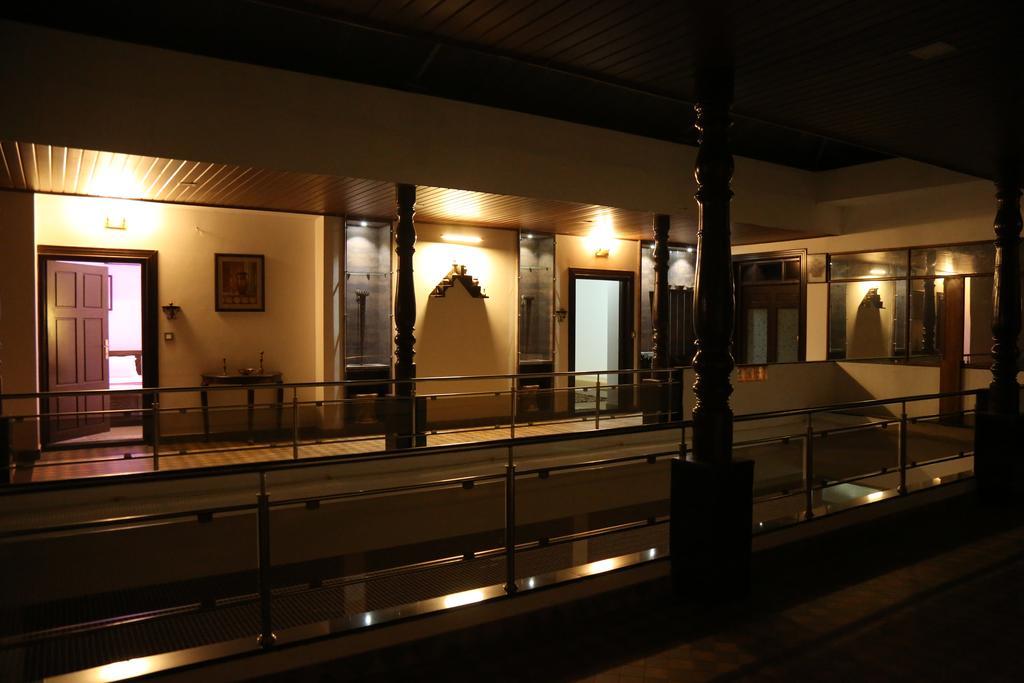 Hotel Mudra Midtown Suites & Rooms Kalasa Eksteriør billede